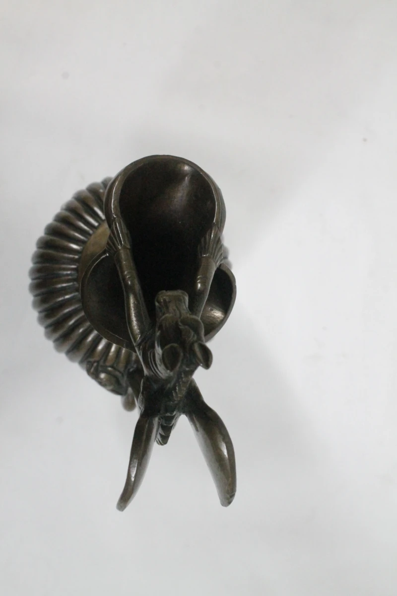 Neoklassieke bronzen schenkkan - foto 5