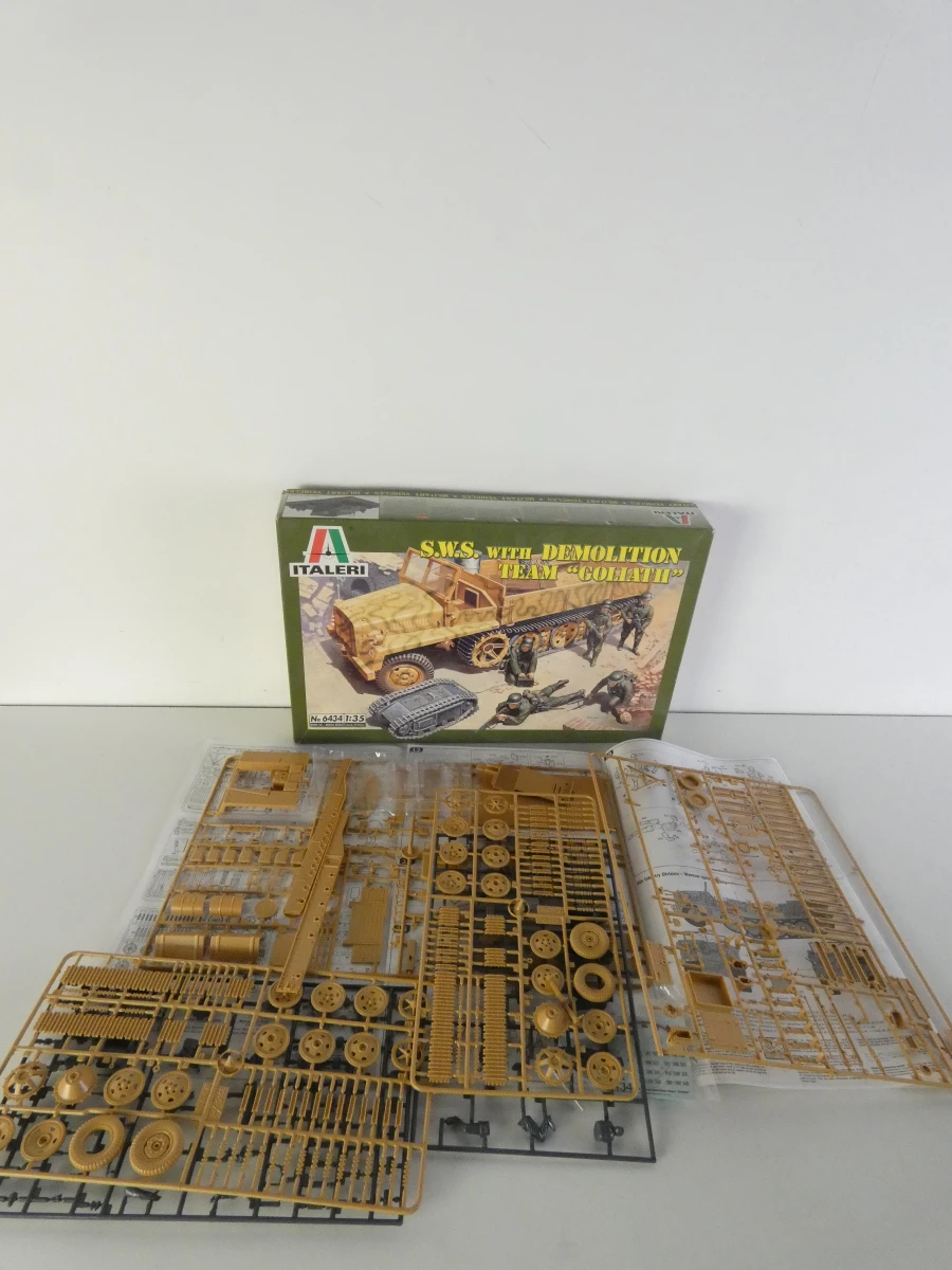 lot van 9 modelbouwdozen: Airfix en andere merken - foto 7