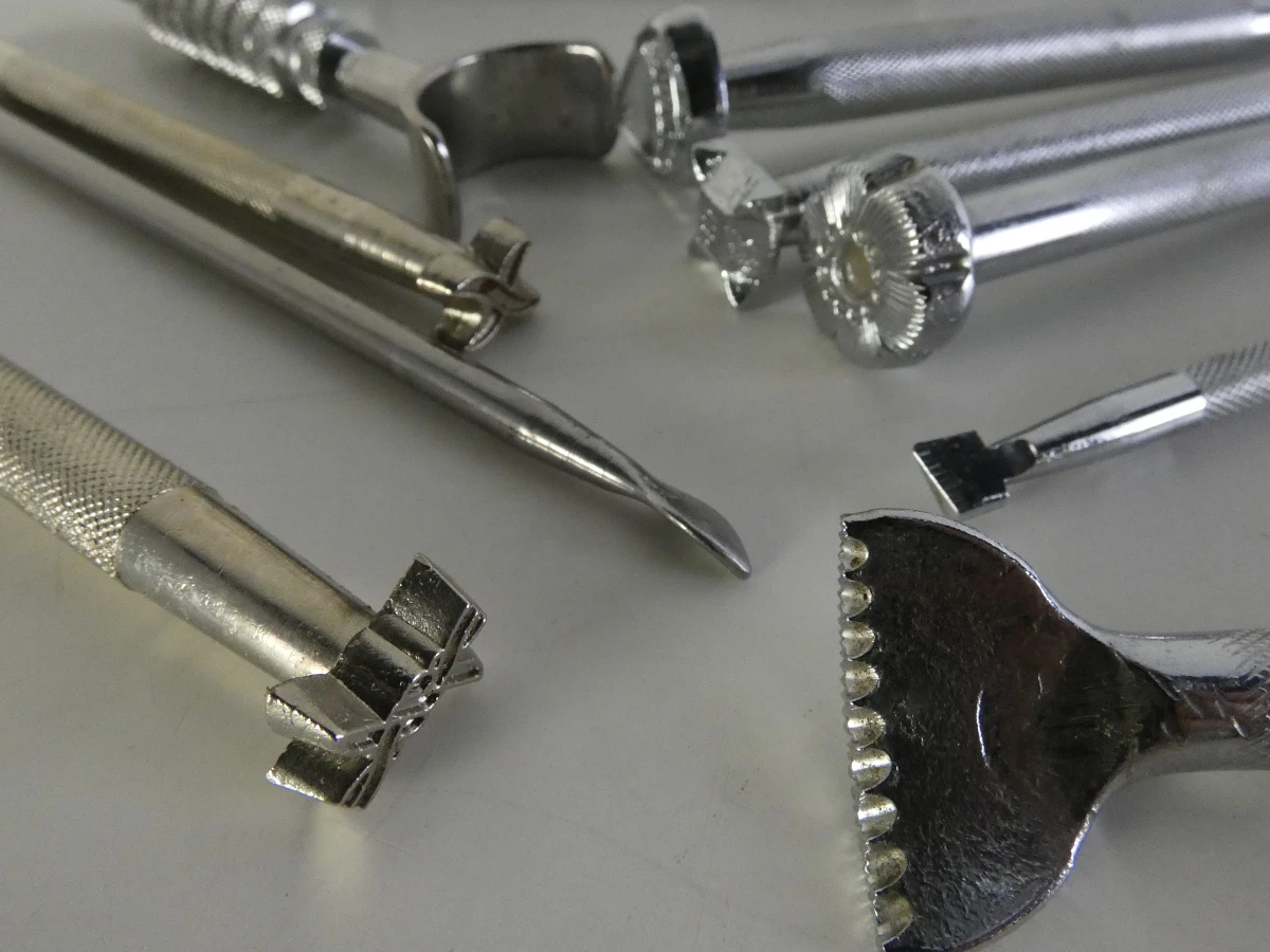 Verzameling vintage Craftool USA leerstempels en graveergereedschap - foto 3