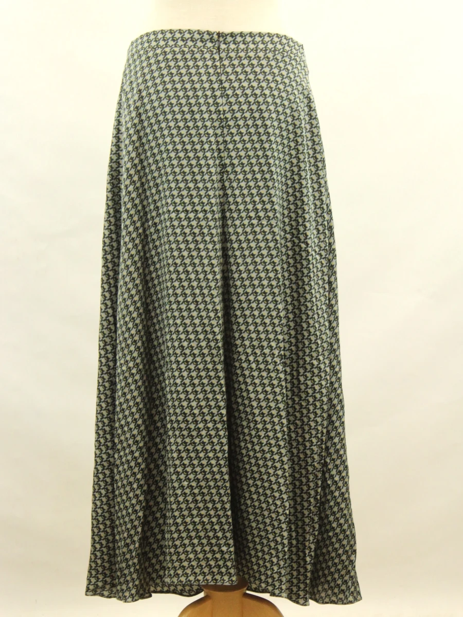Natan Belgium elegante lange damesrok met blauw-grijs paisleypatroon met beige accenten - foto 5