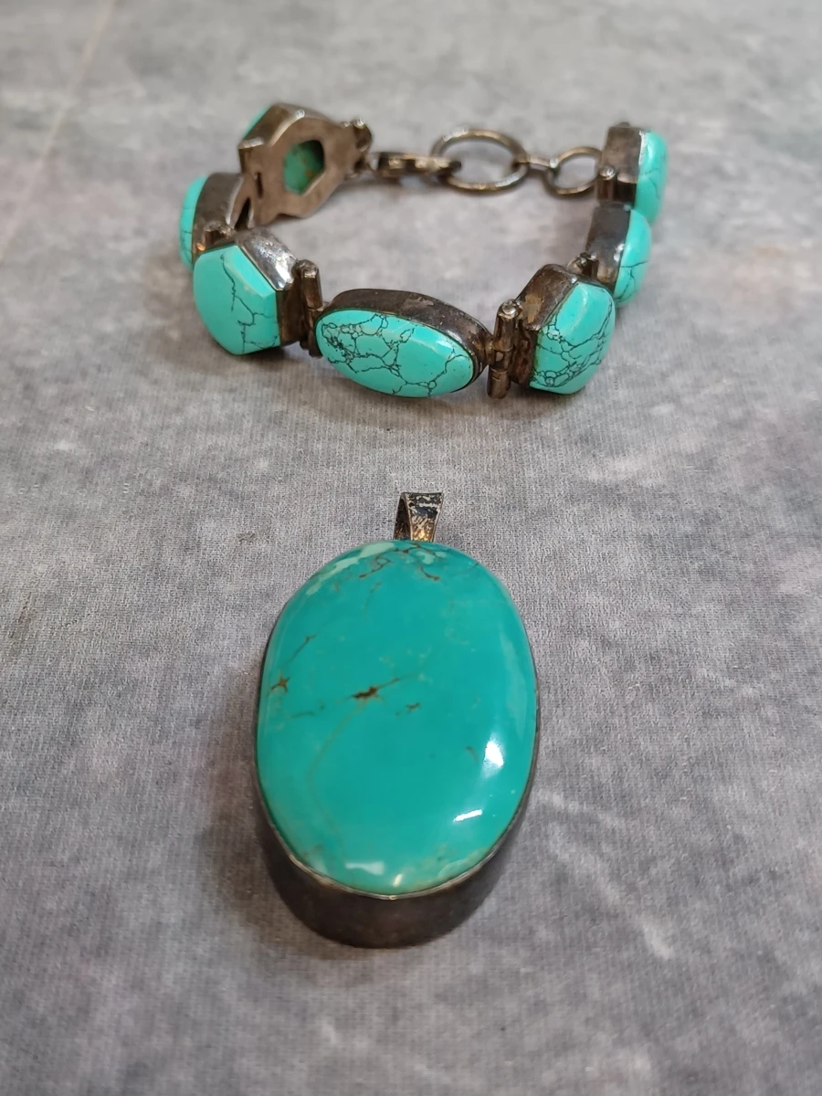 Zilveren hanger en armband met turquoise stenen - foto 2