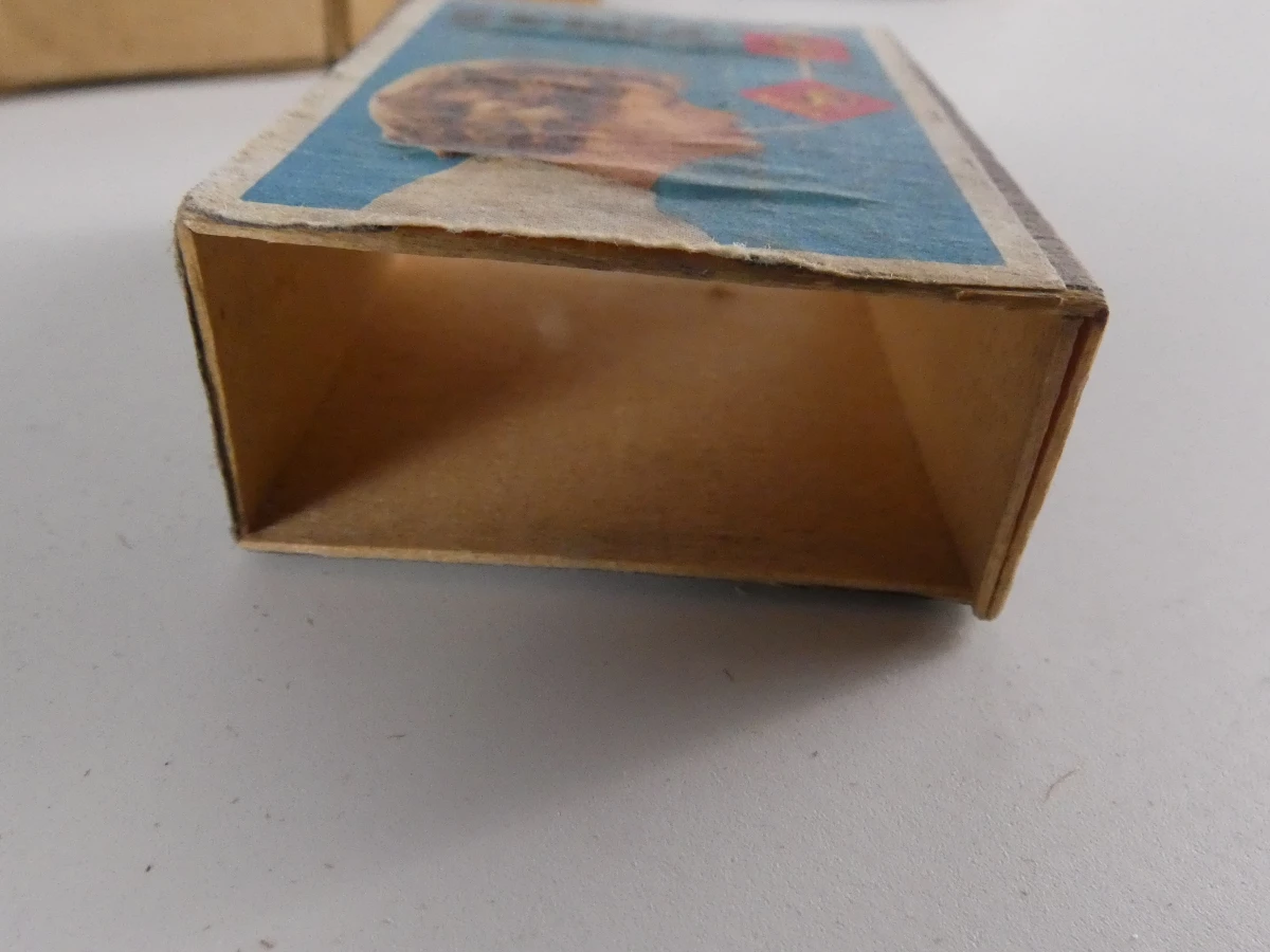 Vintage luciferdoosjescollectie (2 kg - circa 570-600 stuks) - foto 4