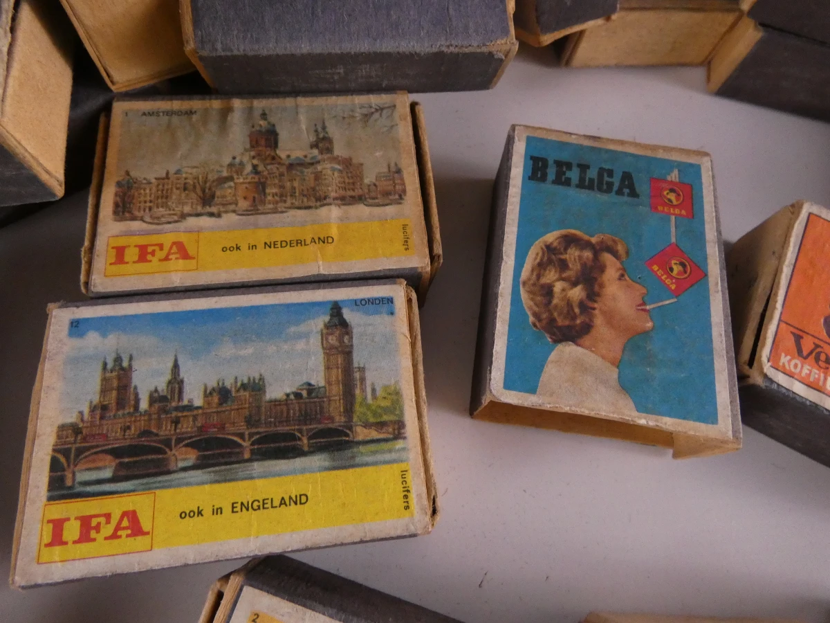 Vintage luciferdoosjescollectie (2 kg - circa 570-600 stuks) - foto 16