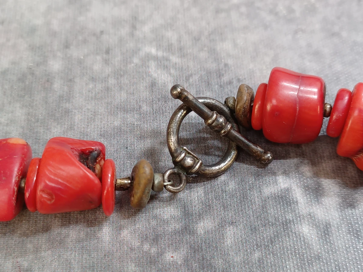 Exclusieve 3-delige rode koralen sieradenset met zilveren broche - foto 8