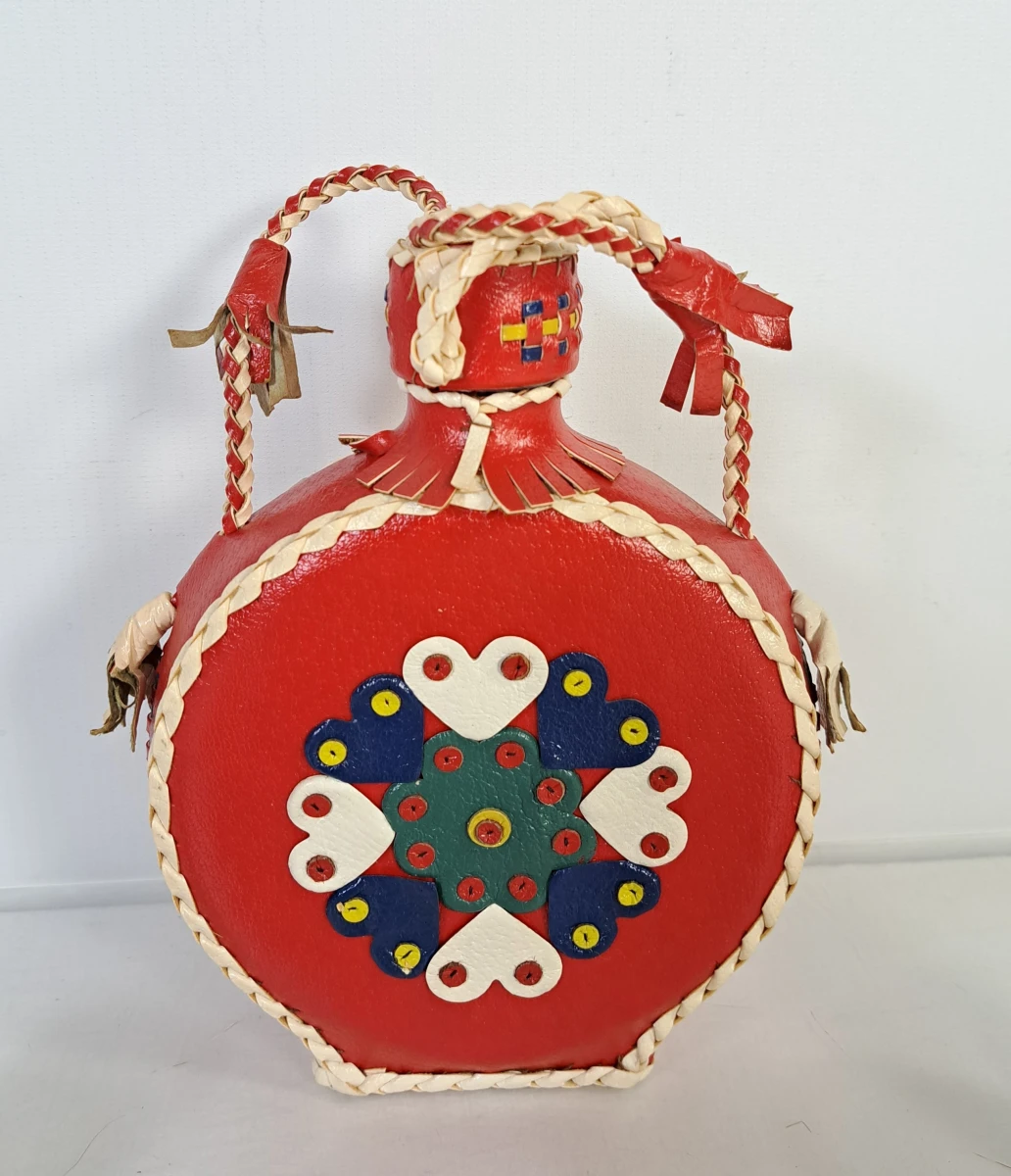 Vintage folkart drankset met leren fles en zes glaasjes - foto 5