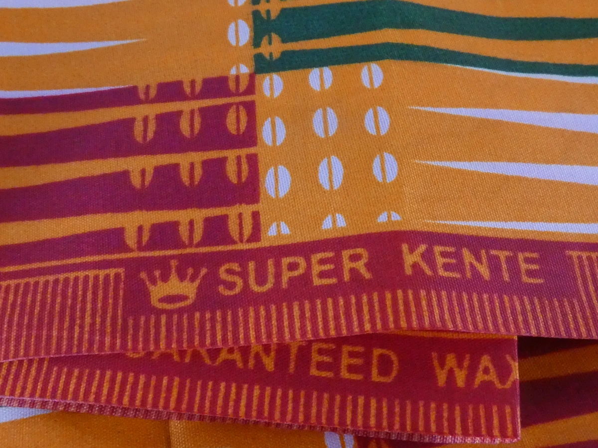 Set van kleurrijke Afrikaanse waxprintstoffen - foto 22