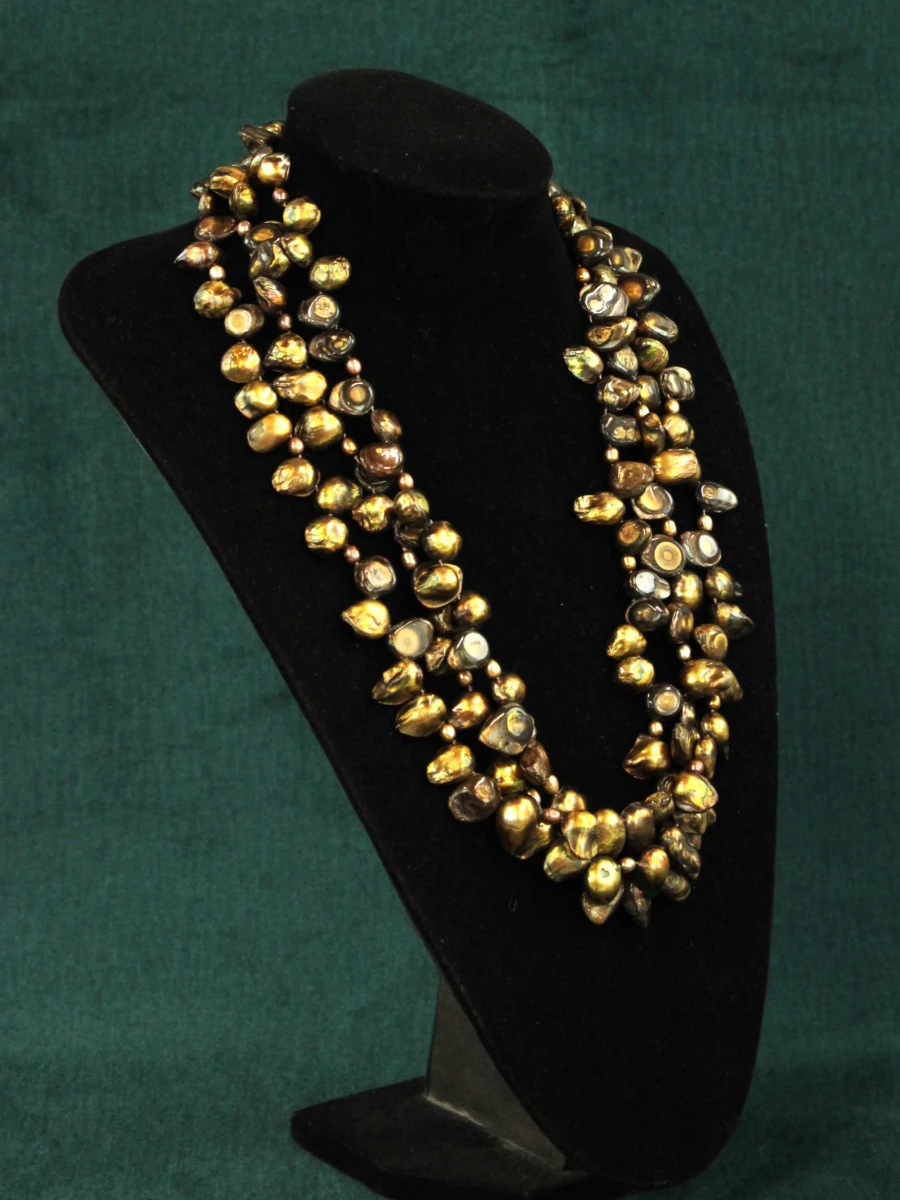 Zware driestrengs ketting met warme barokparels - foto 2