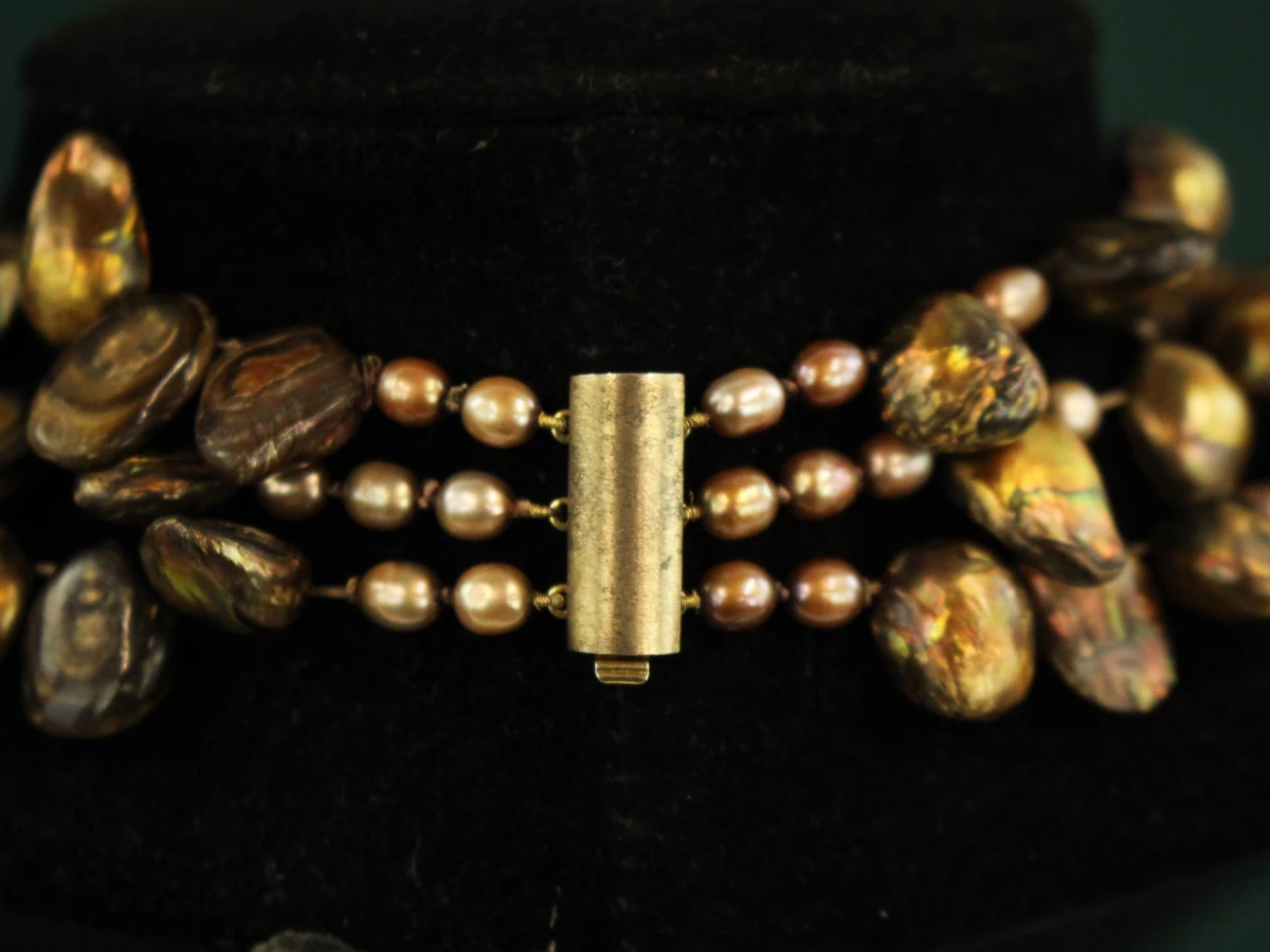 Zware driestrengs ketting met warme barokparels - foto 4