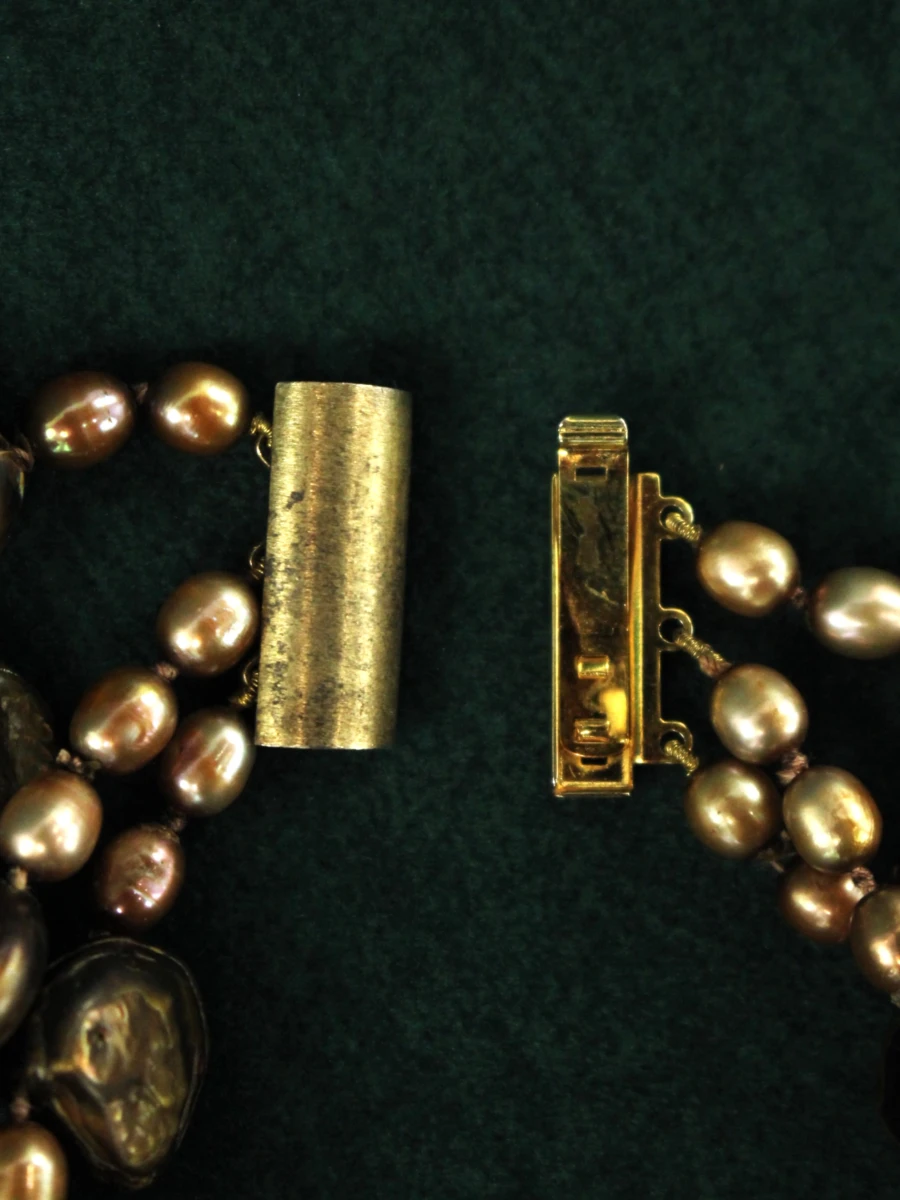 Zware driestrengs ketting met warme barokparels - foto 5
