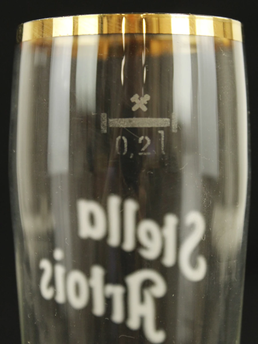 Stella Artois  set van vier vintage luxe pilsglazen met goudkleurige rand op voet 1970 - foto 5
