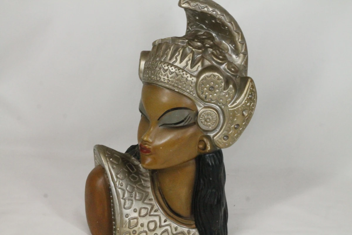Balinese buste - foto 2
