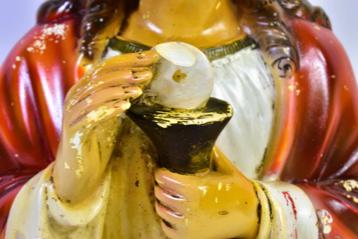 Religieus Heilig Hart Jezusbeeld met kelk en hostie - foto 8