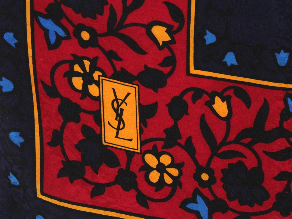 Yves Saint Laurent - vintage, zijden foulard - made in France - foto 3
