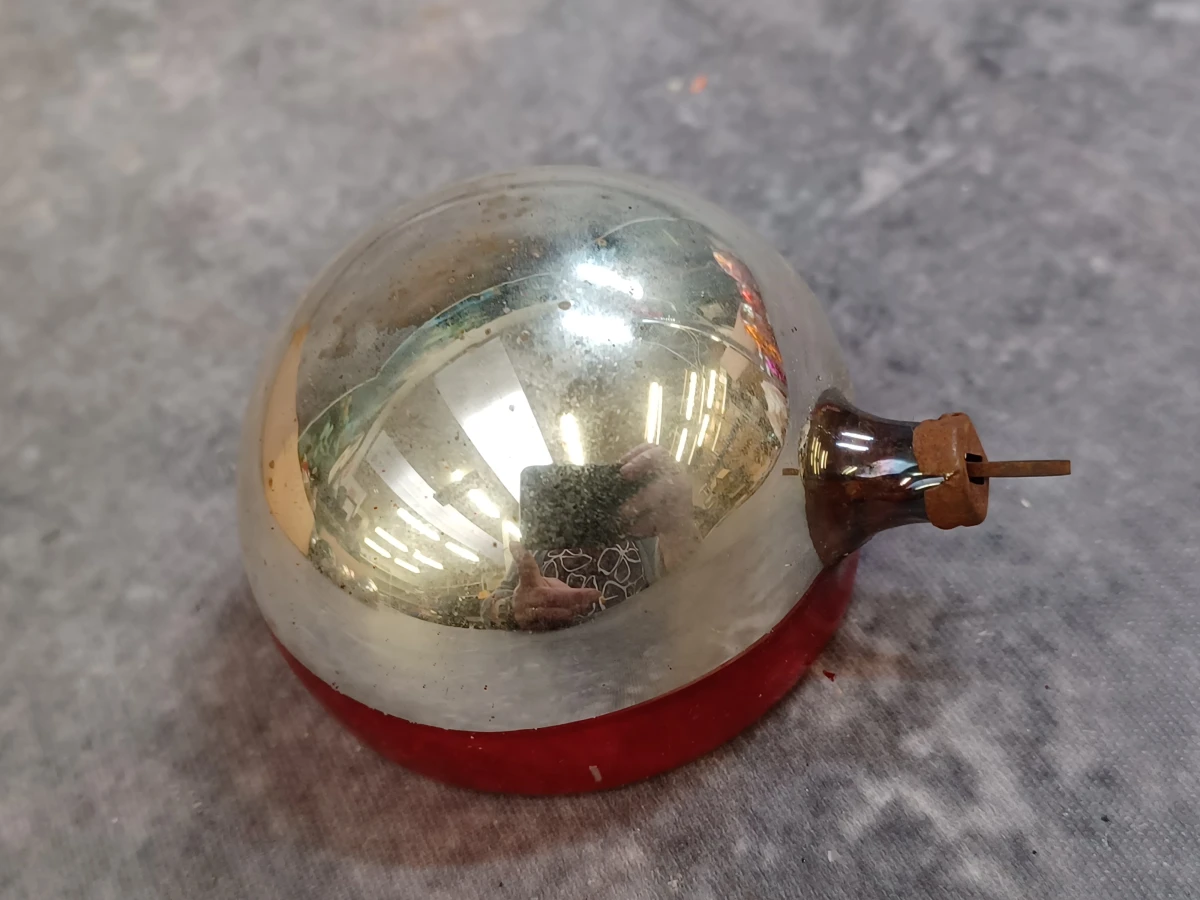 Vintage glazen kerstballen en piek met reflectors - foto 17