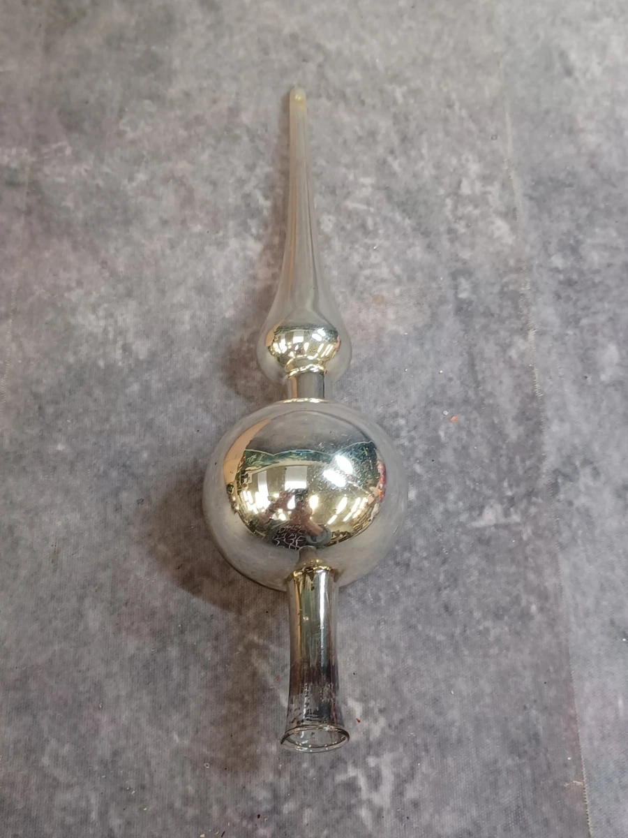 Vintage glazen kerstballen en piek met reflectors - foto 23