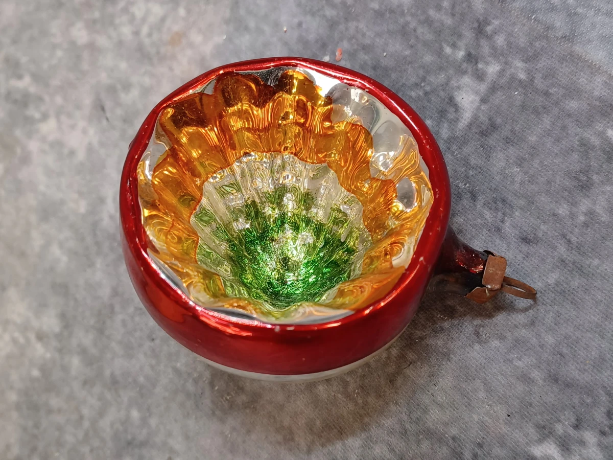 Vintage glazen kerstballen en piek met reflectors - foto 16