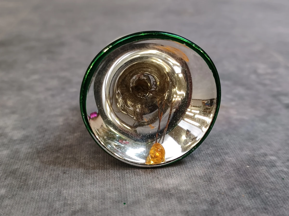 Kleurrijke set van 8 glazen kerstklokjes - foto 11