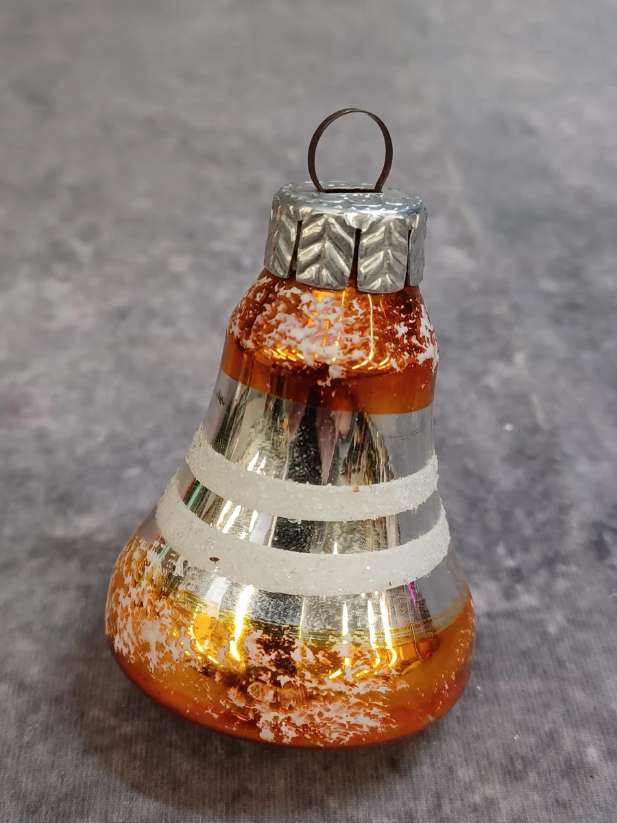 Kleurrijke set van 8 glazen kerstklokjes - foto 2
