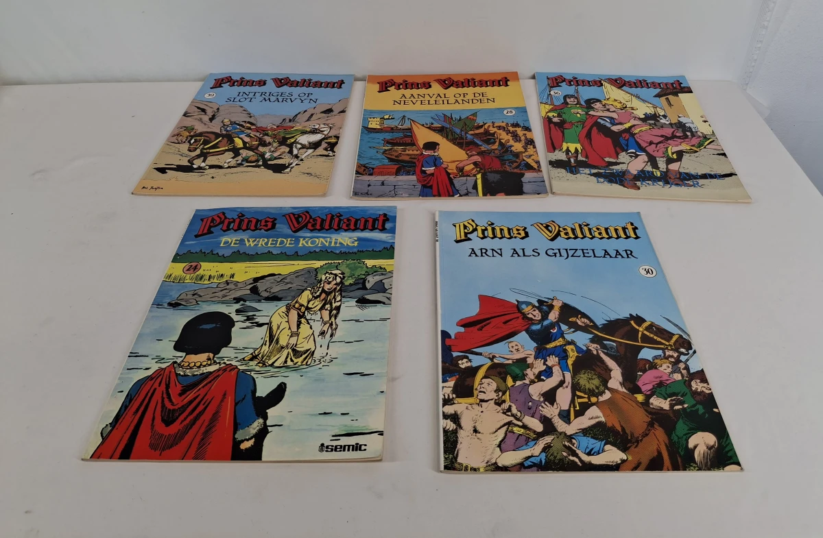 Prins Valiant stripboeken - foto 4