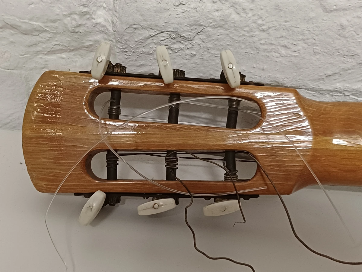 Vintage Musima parlor gitaar voor linkshandigen - foto 28