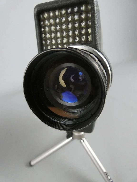Vintage Elmo 8-S Zoom Auto-Eye Smalfilmcamera - foto 4