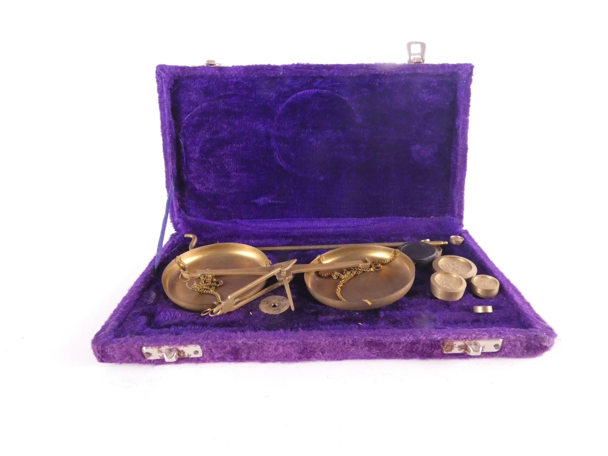 Vintage precisieweegschaalset 100 g - in paarse fluwelen doos - foto 12