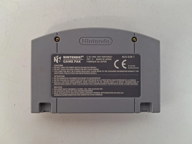 Nintendo 64 Clear Blue Edition met spel