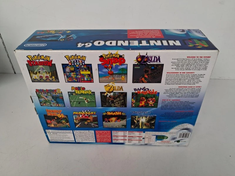 Nintendo 64 Clear Blue Edition met spel