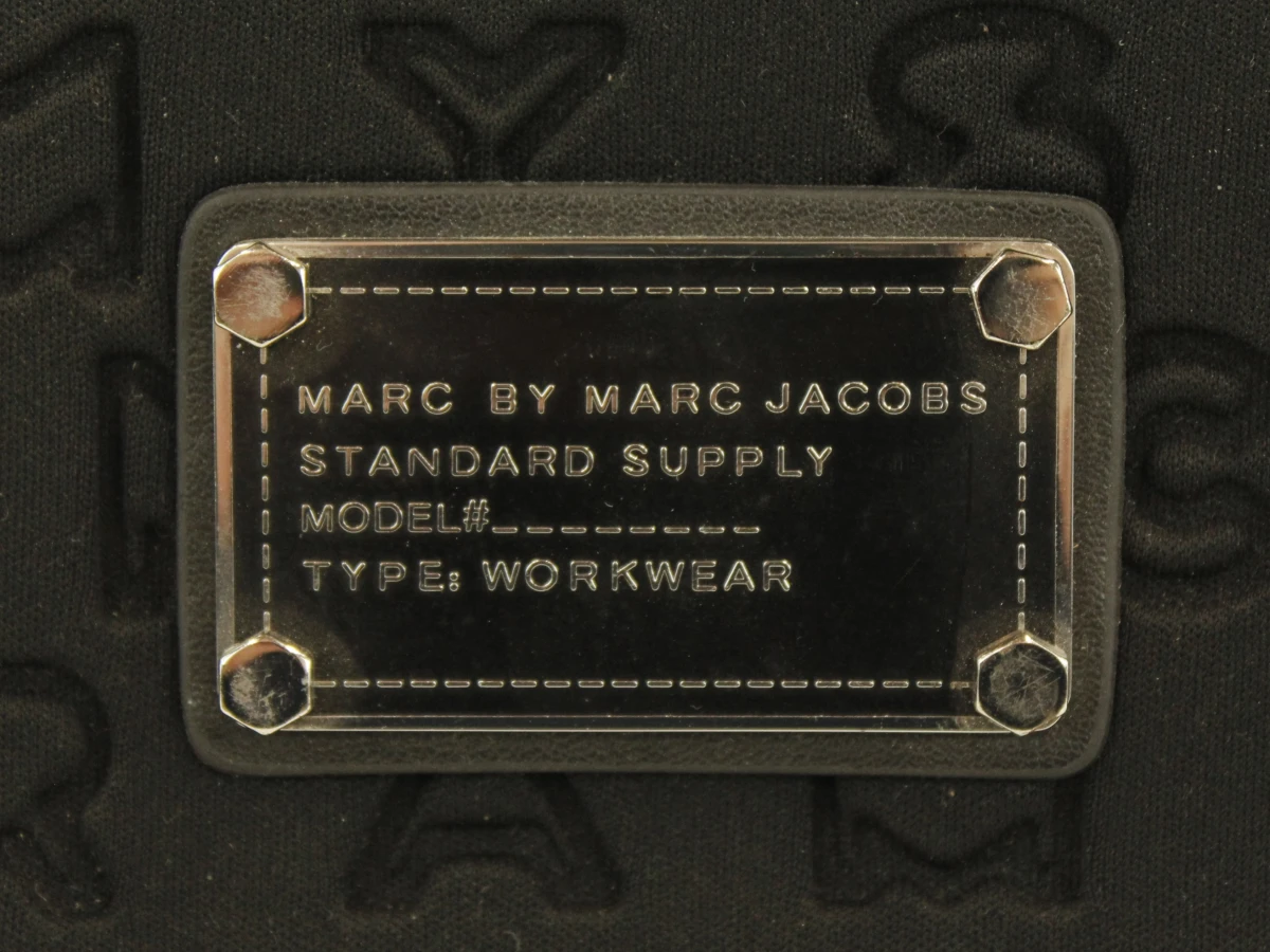 Marc by Marc Jacobs tabletbeschermer - zo goed als nieuw - foto 2