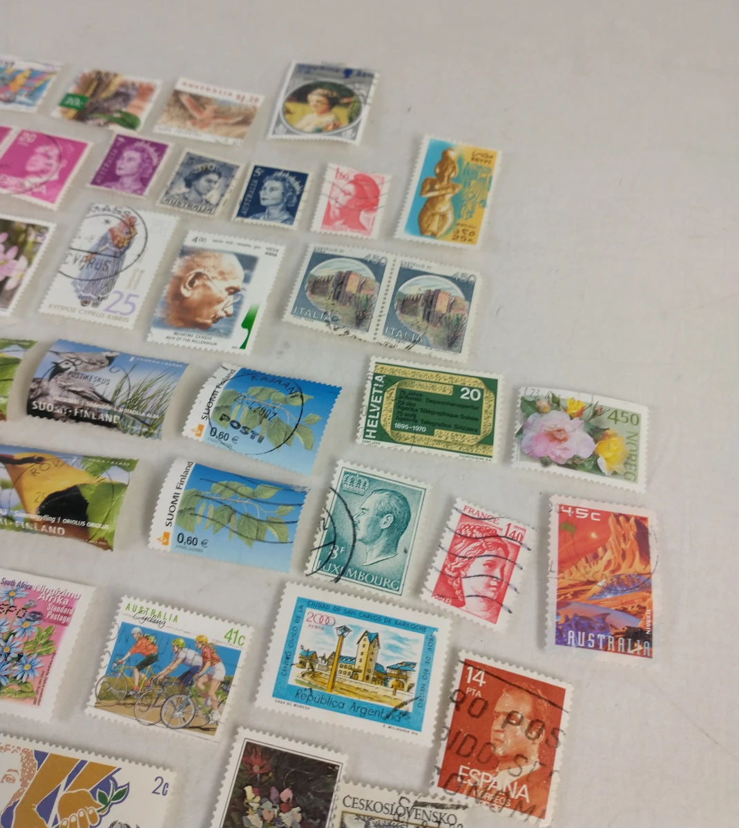 Grote wereldcollectie postzegels met insteekalbum - foto 8