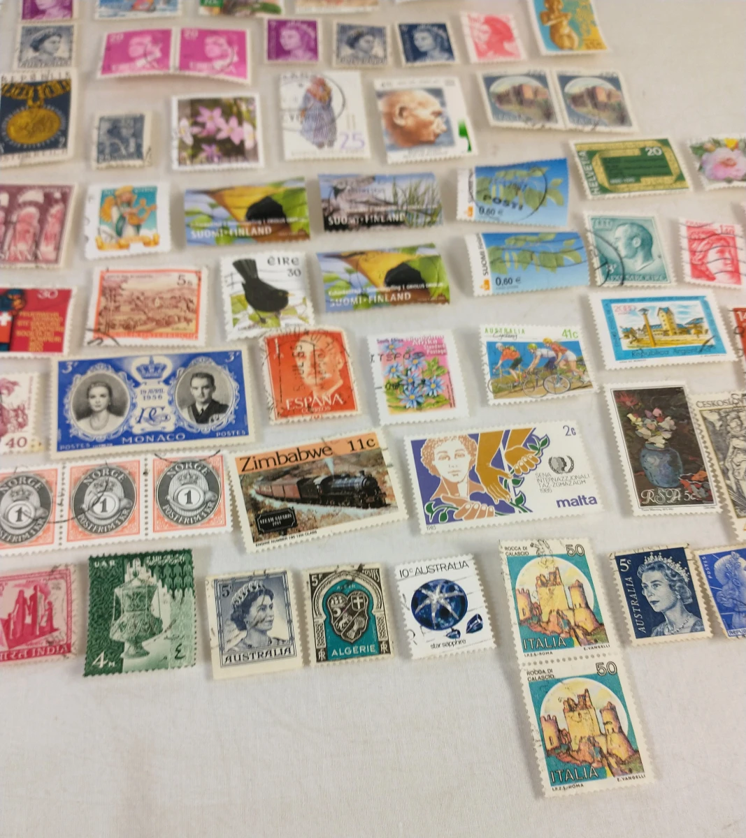 Grote wereldcollectie postzegels met insteekalbum - foto 7