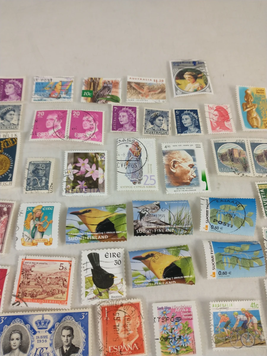 Grote wereldcollectie postzegels met insteekalbum - foto 6