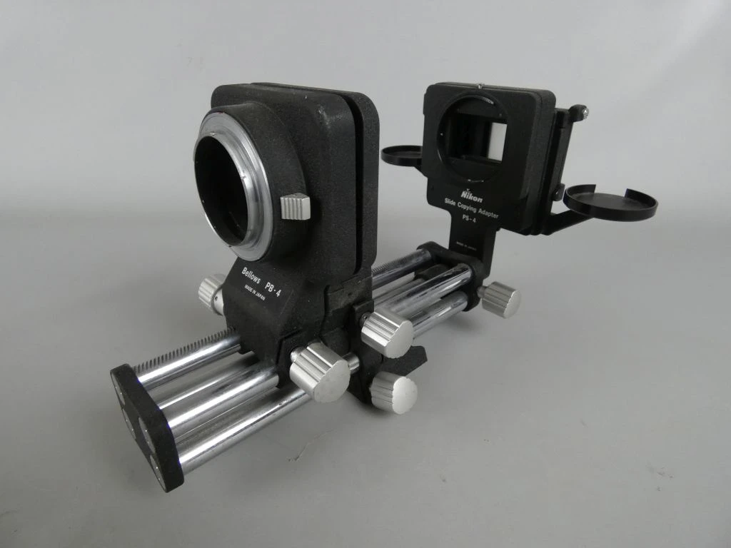 Nikon Bellows PB-4 en Slide Copying Adapter PS-4 – kavel bij De Kringwinkel, Diest