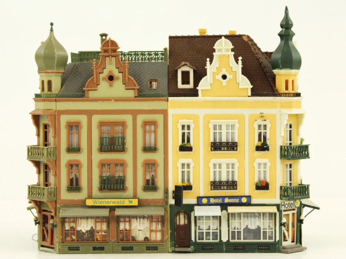 Modelhuizen / stadshuizen (o.a. Faller, Kibri, Vollmer, Pola) - foto 12