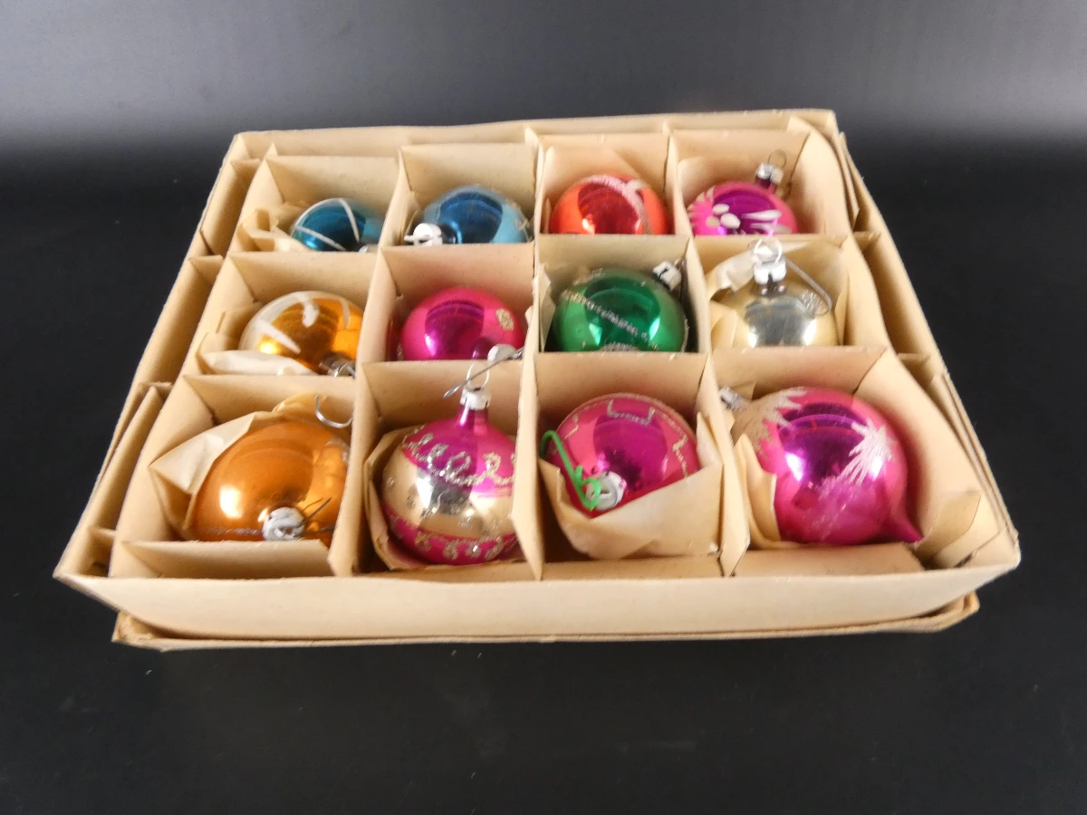 Vintage kerstdecoratie in dozen - foto 14