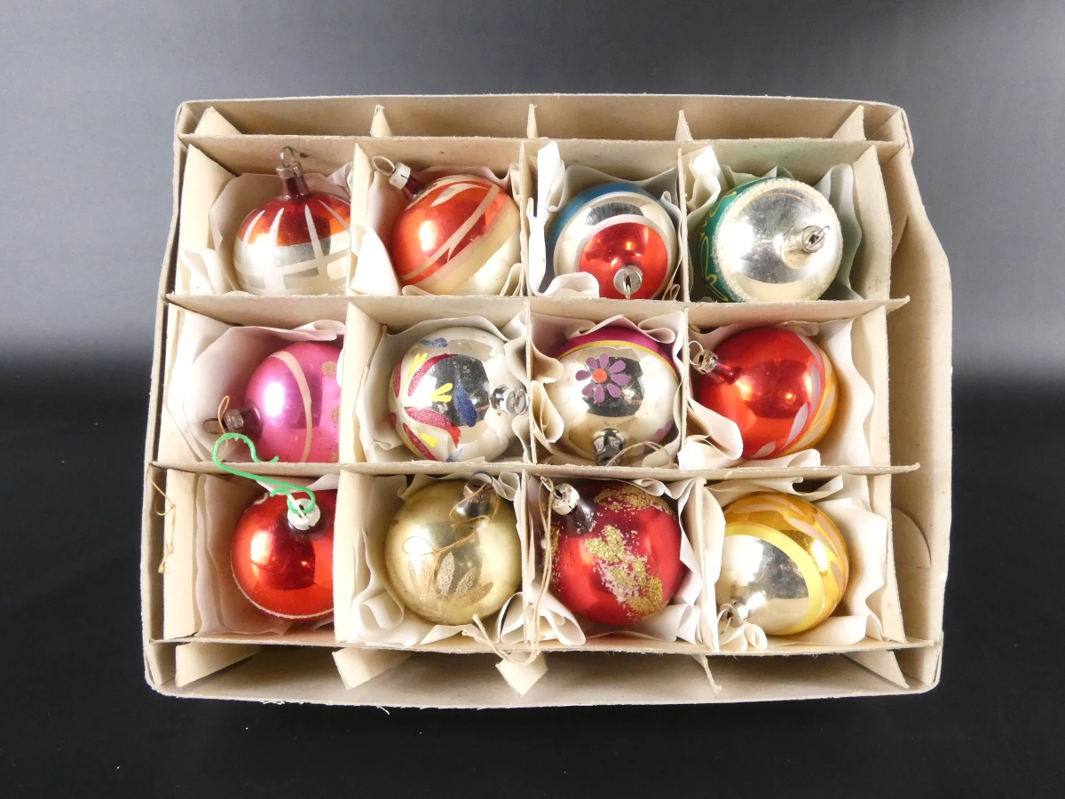Vintage kerstdecoratie in dozen - foto 16