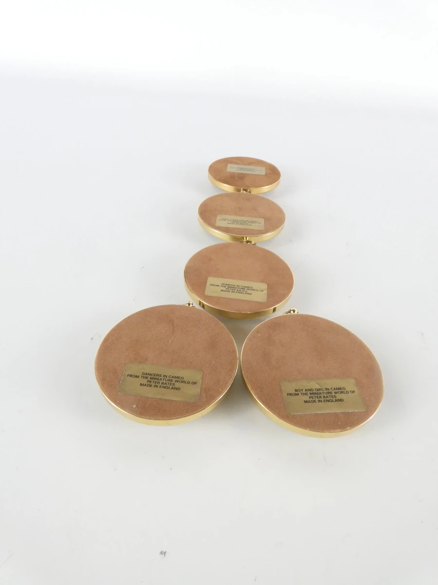 Set van 5 vintage miniatuurcameeën uit de 'Miniature World' - foto 16