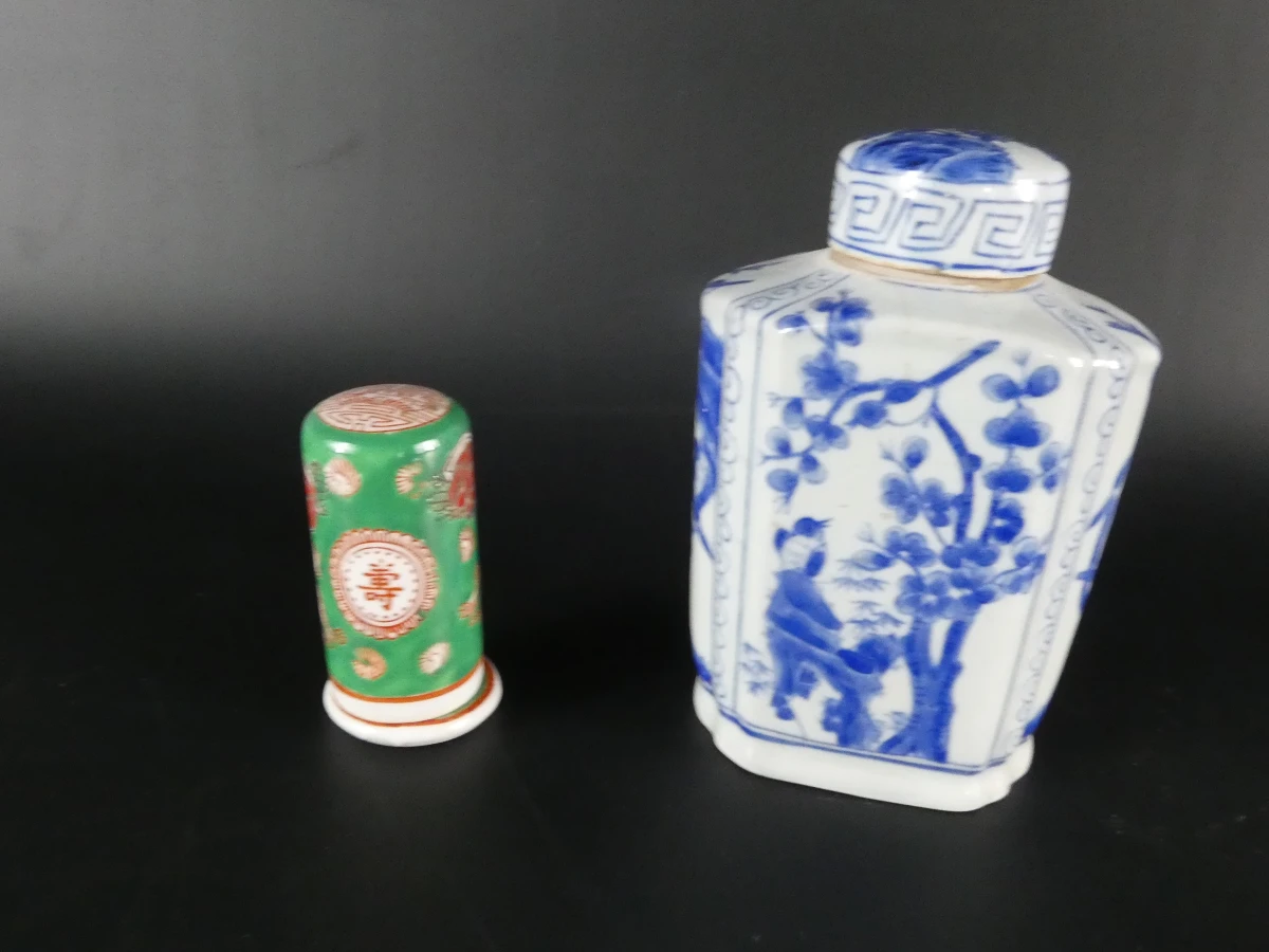 Vijf Chinese Porseleinen Objecten - foto 7