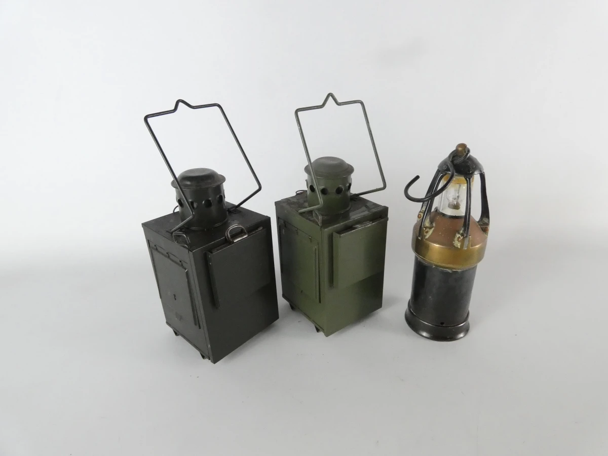 3 oude seinlampen -  Spoorwegen - foto 2