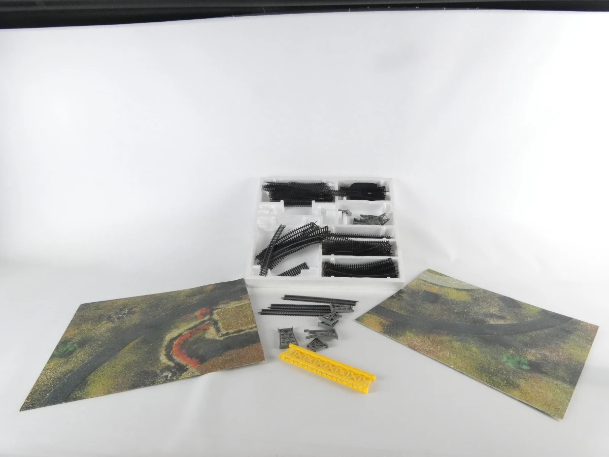 Lima H0 modeltreinverzameling – 3 dozen met locomotieven, wagons, rails en toebehoren - foto 8