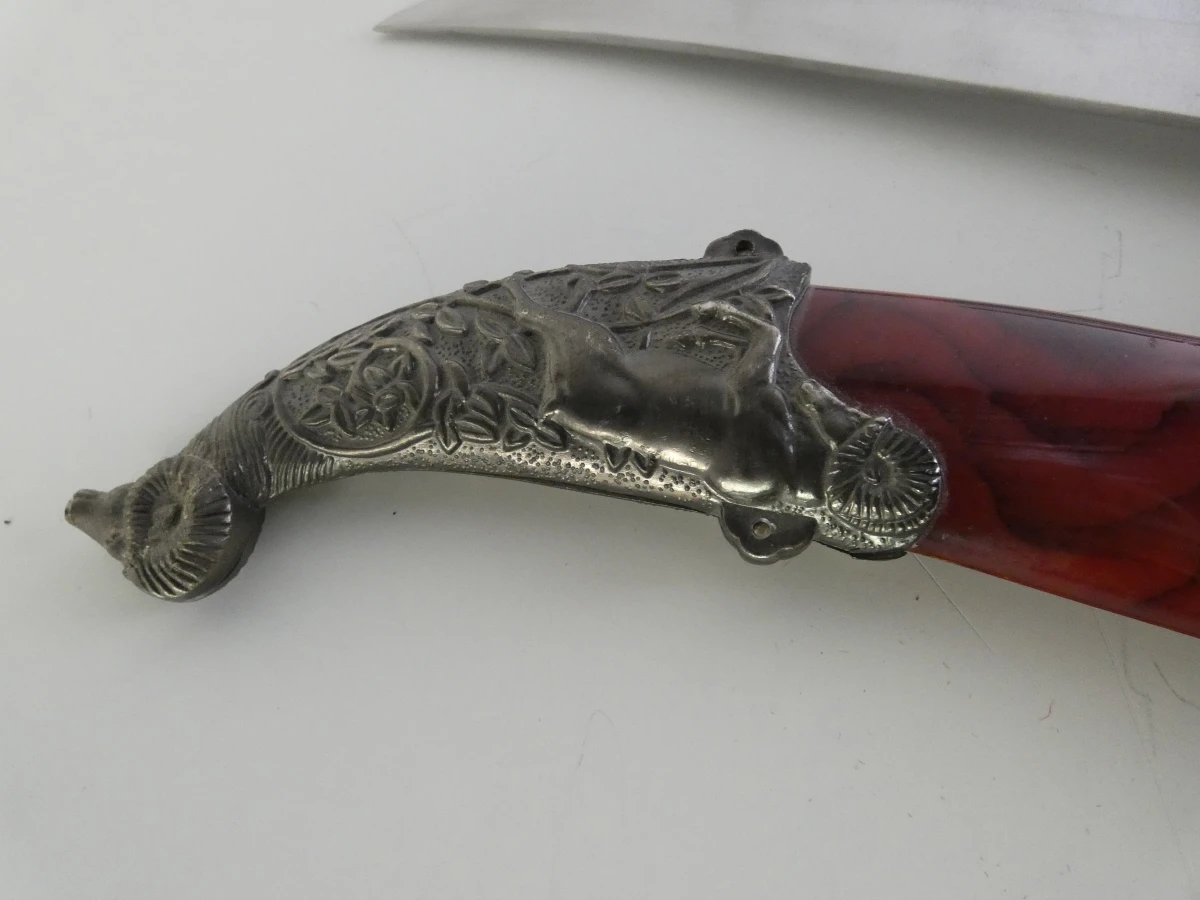 Etnografische collectie dolken, keris en messen (6 stuks) - foto 23