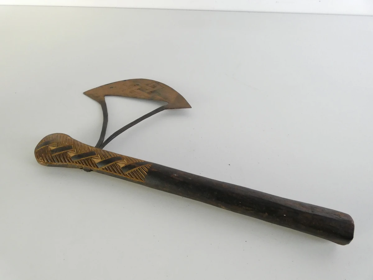 Etnografische collectie dolken, keris en messen (6 stuks) - foto 7