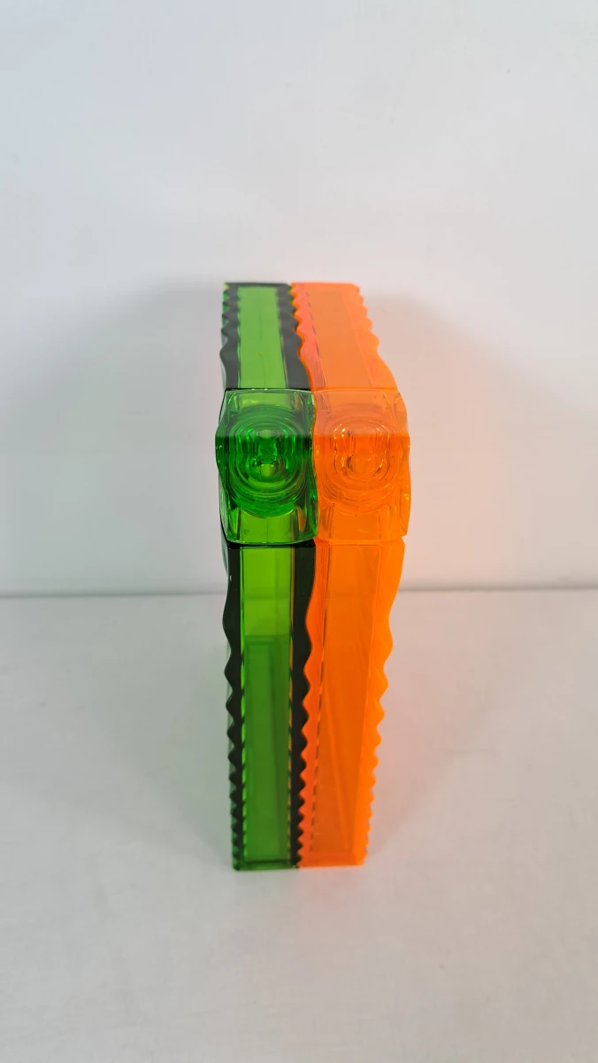2 design drinkflessen – Ron Arad for Guzzini – groen & oranje - foto 5