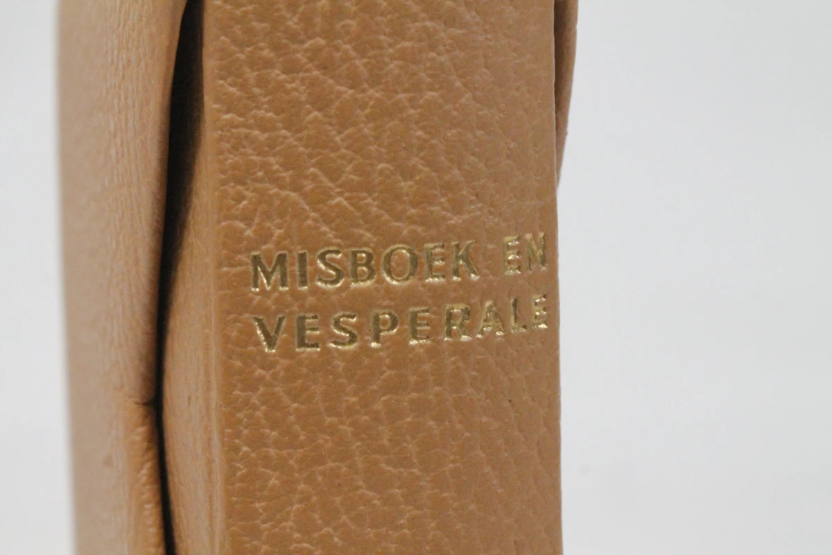 Traditioneel katholiek misboek en vesperale - foto 3