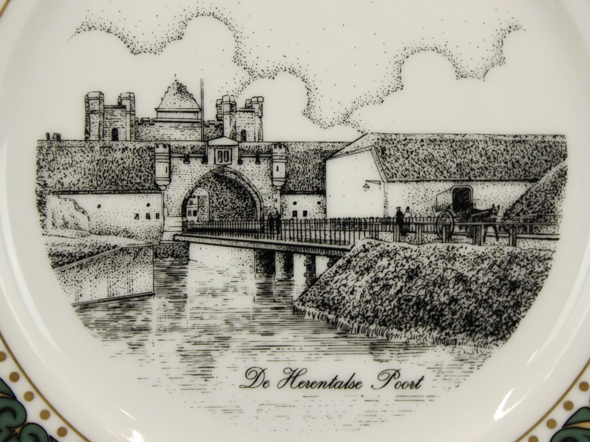 Set van 6 vintage  Dessertborden met straatzichten uit Deurne beperkte oplage gesigneerd door de kunstenaar G. Swaenenpoel - foto 3