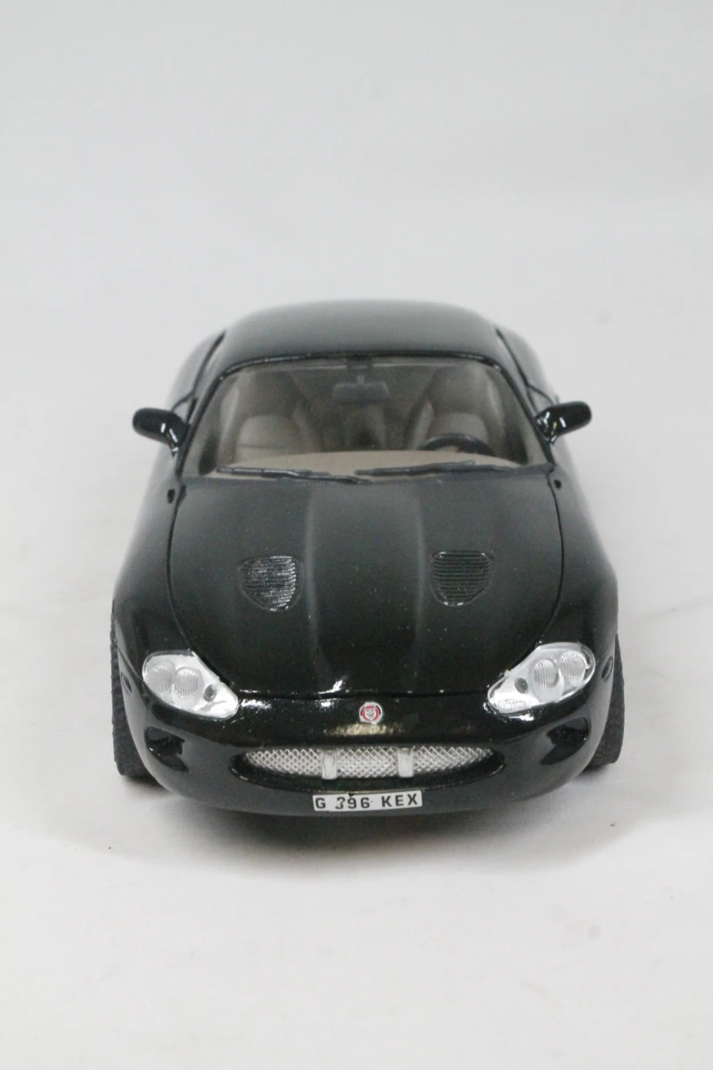 Die-Cast Schaalmodel Jaguar XKR Coupé - foto 5