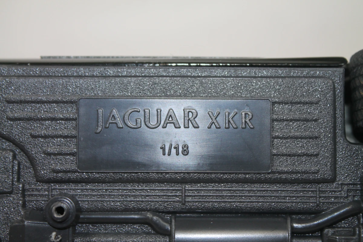 Die-Cast Schaalmodel Jaguar XKR Coupé - foto 10