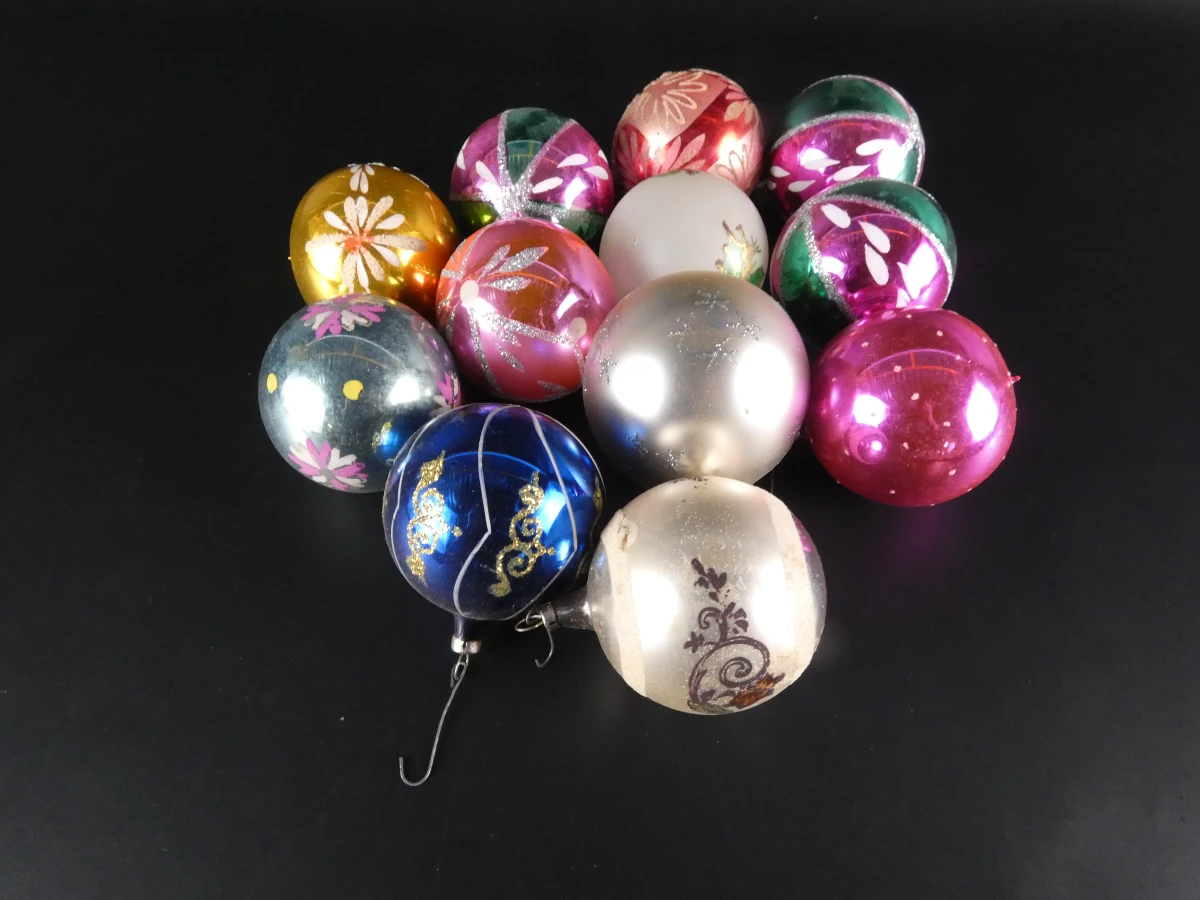 Grote partij vintage glazen kerstornamenten incl. 2 kerstpieken(69 stuks) - foto 12