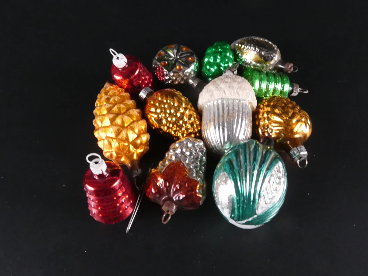 Grote partij vintage glazen kerstornamenten incl. 2 kerstpieken(69 stuks) - foto 18