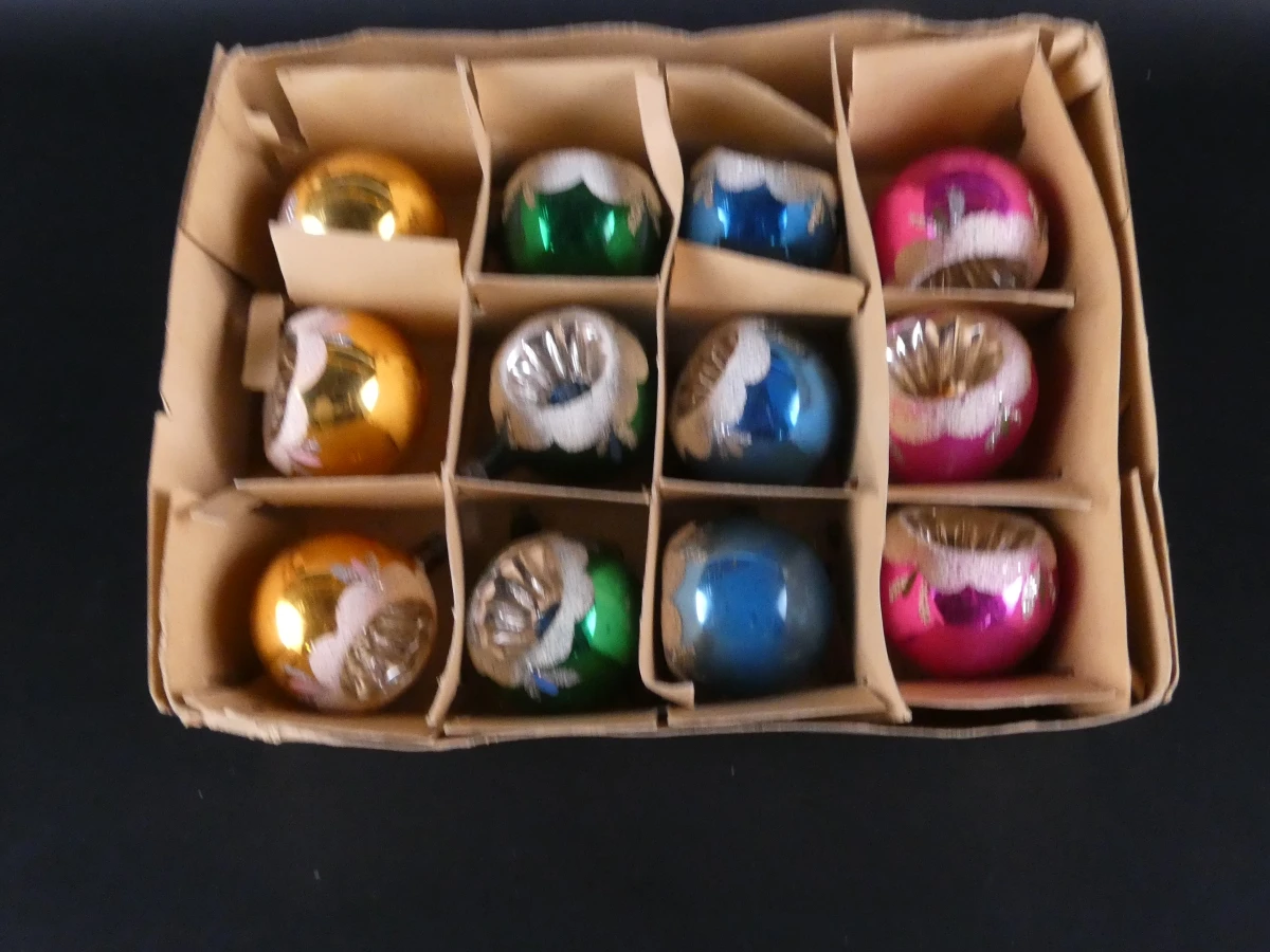 Grote partij vintage glazen kerstornamenten incl. 2 kerstpieken(69 stuks) - foto 2